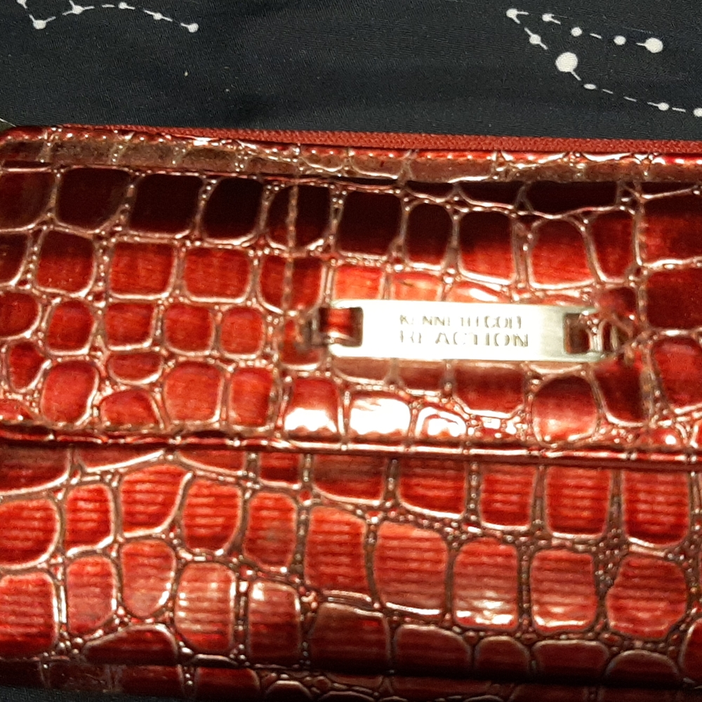 Kenneth Cole Reactions wallet